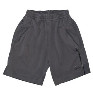 8-10 év (134-140) Adidas rövidnadrág
