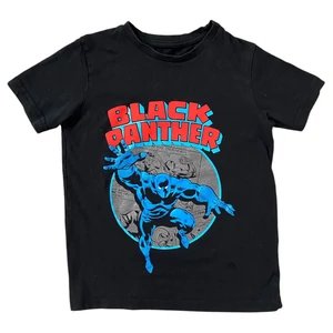 6-7 év (116-122) Marvel Black Panther Fekete Párduc póló
