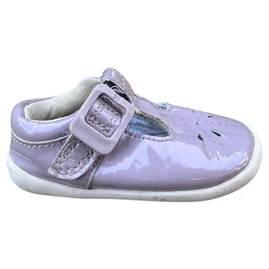 18-as (2.5F) Clarks bőr babacipő