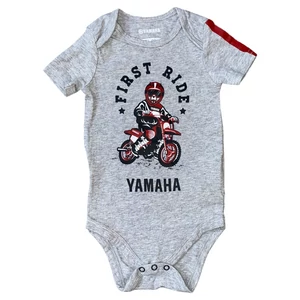 9-12 hó (74-80) Yamaha motoros body