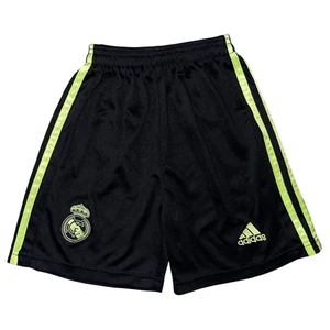 6-8 év (122-128) Adidas Real Madrid replika rövidnadrág 6-8 év (122-128) Adidas Real Madrid replika rövidnadrág