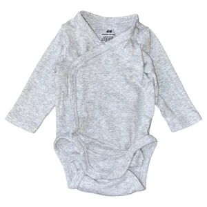 Újszülött 0-1 hó (50) H&M átlapolós body Újszülött 0-1 hó (50) H&M átlapolós body