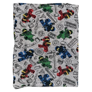H&amp;M Lego Ninjago körsál