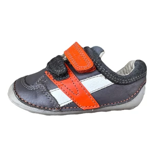 19-es (3,5H) Clarks First Shoes gyerek bőrcipő