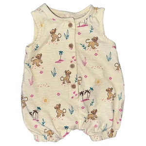 Újszülött (50-56) George Disney Oroszlánkirályos napozó