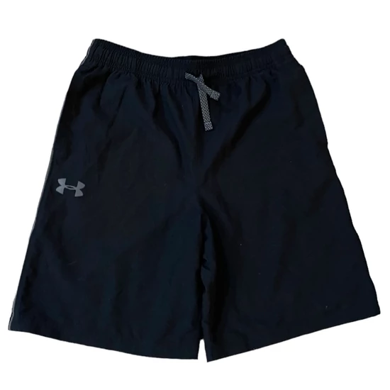 13-15 év (164-170) Under Armour rövidnadrág