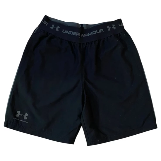 8-9 év (128-134) Under Armour fekete rövidnadrág